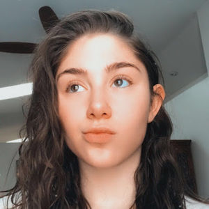 Meet your Posher, Liv